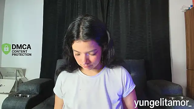 Snapshot of yungelitamor_ chatting on September 28, 2025, 5:03 am yungelitamor online show from September 28, 2025, 5:03 am