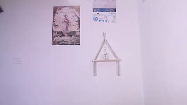 Snapshot of yungelitamor_ chatting on March 7, 2025, 8:34 am yungelitamor online show from March 7, 2025, 8:34 am