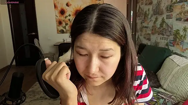 LeyylaStoone online show from April 16, 2026, 6:03 am