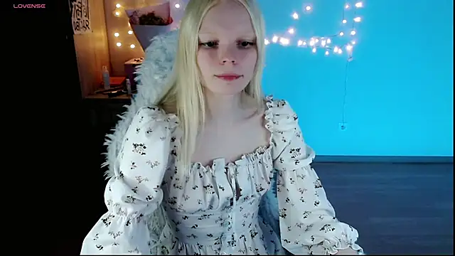 Emily Nyaffee online show from March 19, 2025, 10:31 pm