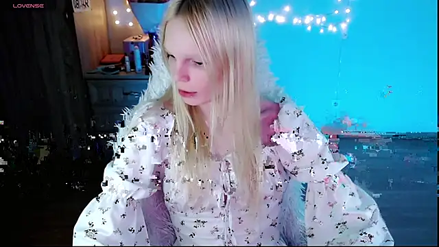 Emily Nyaffee online show from March 22, 2025, 7:42 pm