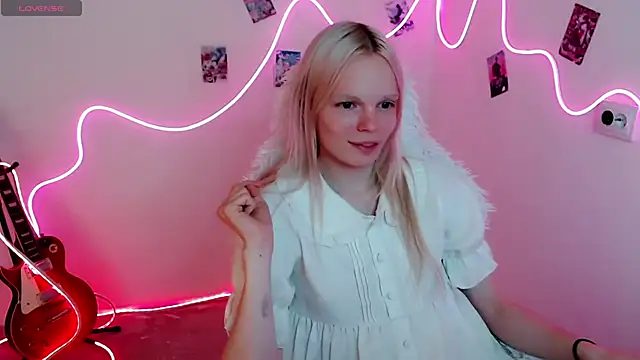 Emily Nyaffee online show from September 11, 2025, 1:33 pm