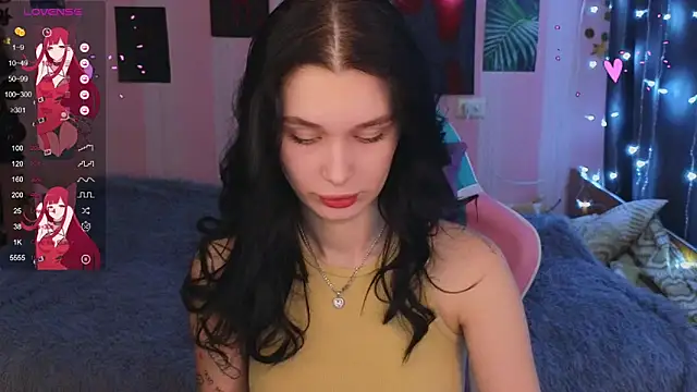 Snapshot of Amanda_Tender chatting on December 11, 2024, 8:39 pm Amanda Tender online show from December 11, 2024, 8:39 pm