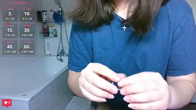 Snapshot of PetiteAngel666 chatting on February 24, 2026, 3:13 pm PetiteAngel666 online show from February 24, 2026, 3:13 pm