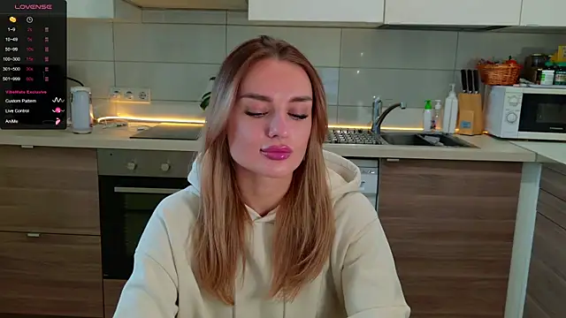 MissLovex online show from November 11, 2025, 8:09 am