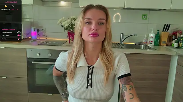 MissLovex online show from September 9, 2025, 5:28 am