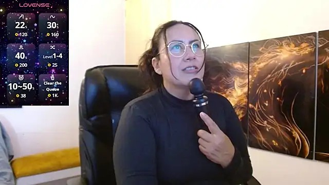 amalia brunette online show from January 12, 2026, 10:58 pm