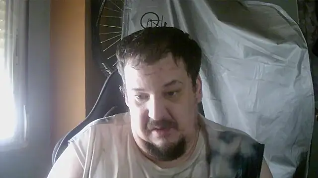 porkorossy online show from May 7, 2026, 7:45 am