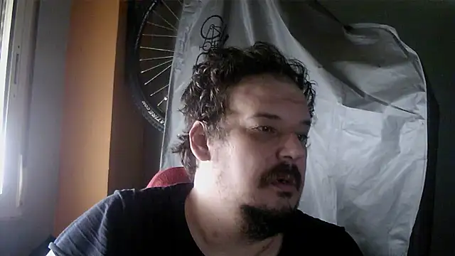 porkorossy online show from October 19, 2025, 7:55 am