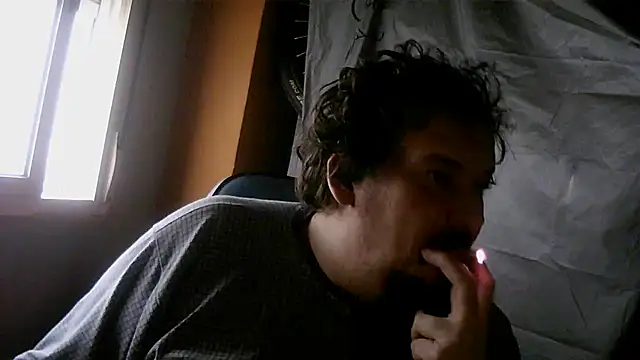 porkorossy online show from December 18, 2025, 8:08 am