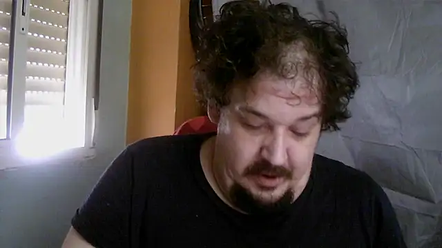 porkorossy online show from December 22, 2025, 9:42 am