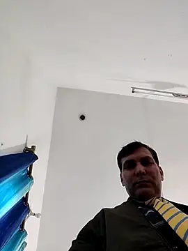 ZIMMY25 online show from November 5, 2025, 6:49 am