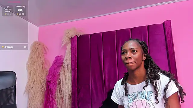 Shanelle   online show from December 14, 2025, 2:22 pm