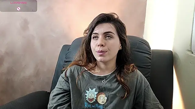 irinasweet27 online show from December 19, 2025, 2:04 am