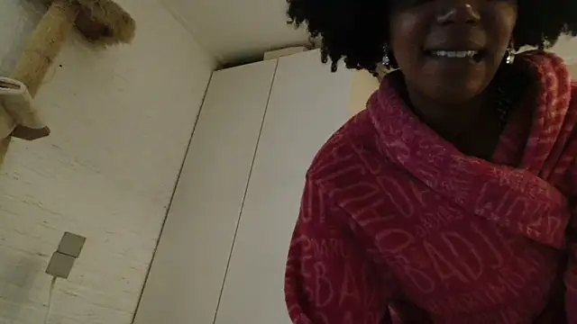 ROXYNL online show from January 14, 2025, 1:26 am