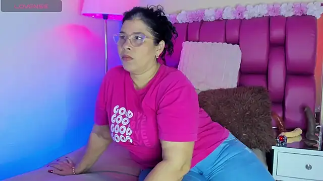 desire matture online show from March 11, 2025, 7:36 pm