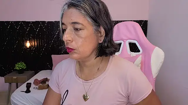 tammy lynn69 online show from April 17, 2026, 6:22 pm