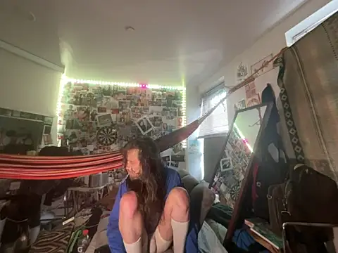 DownstairsSky online show from March 15, 2026, 12:45 pm