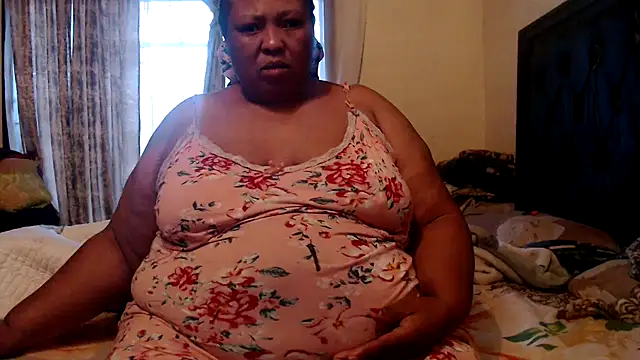 DELICIOUSSXX73 online show from October 4, 2025, 3:52 am