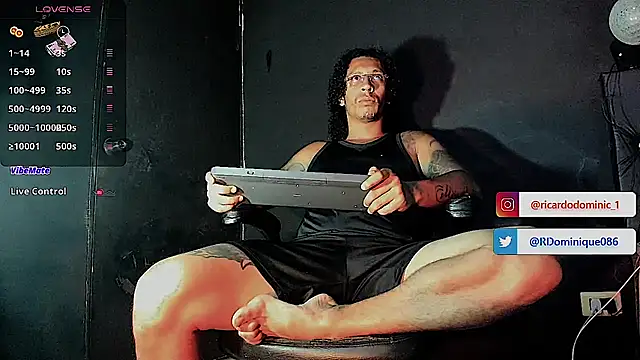 FuckHardlove online show from March 22, 2026, 11:28 pm