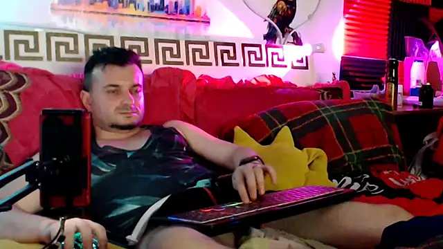 erotico69xxx online show from June 25, 2026, 11:21 pm