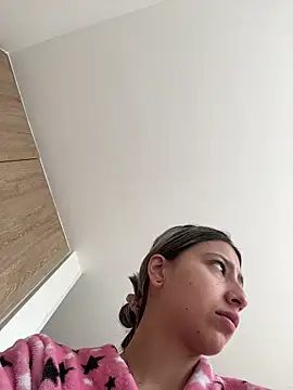 Snapshot of Ameellie chatting on February 6, 2026, 3:41 pm Ameellie online show from February 6, 2026, 3:41 pm