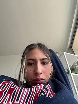 Ameellie online show from March 14, 2026, 3:29 pm