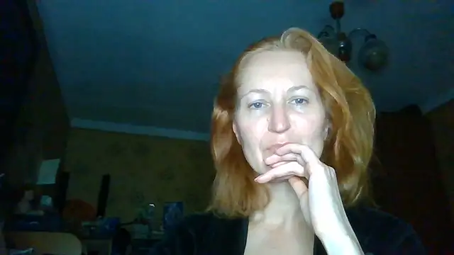 Snapshot of AmellyGrand chatting on May 27, 2026, 10:17 pm AmellyGrand online show from May 27, 2026, 10:17 pm