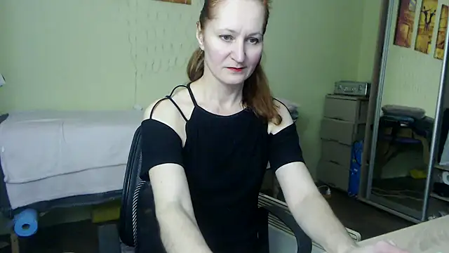 Snapshot of AmellyGrand chatting on January 7, 2025, 5:31 pm AmellyGrand online show from January 7, 2025, 5:31 pm