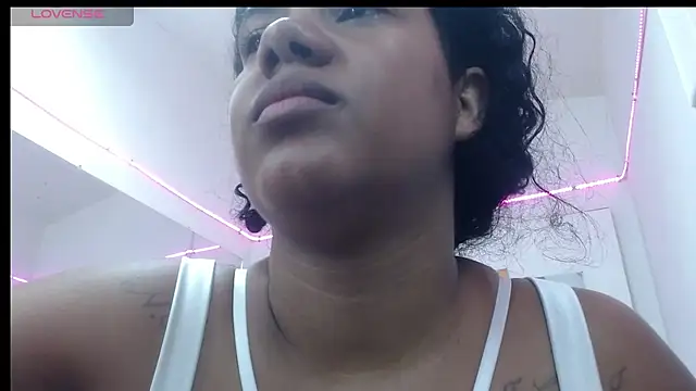 alegriamartinez online show from October 29, 2025, 7:13 pm