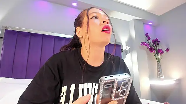 SaraRiley online show from November 8, 2025, 11:19 pm