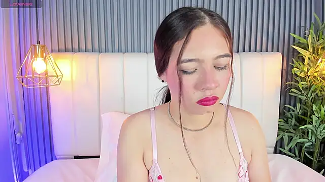 SaraRiley online show from November 13, 2025, 11:08 pm