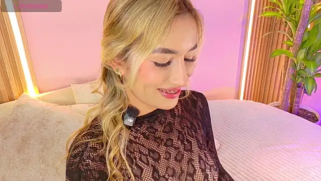 Snapshot of alison_collins chatting on May 23, 2026, 6:18 pm alison collins online show from May 23, 2026, 6:18 pm