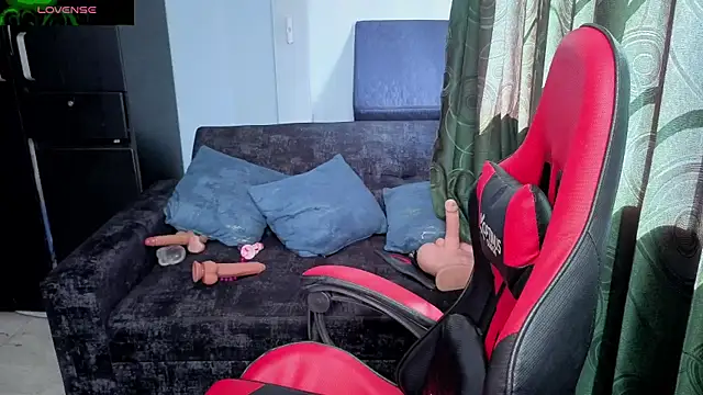 Snapshot of charlotee_lovee69 chatting on July 1, 2026, 7:36 pm charlotee lovee69 online show from July 1, 2026, 7:36 pm