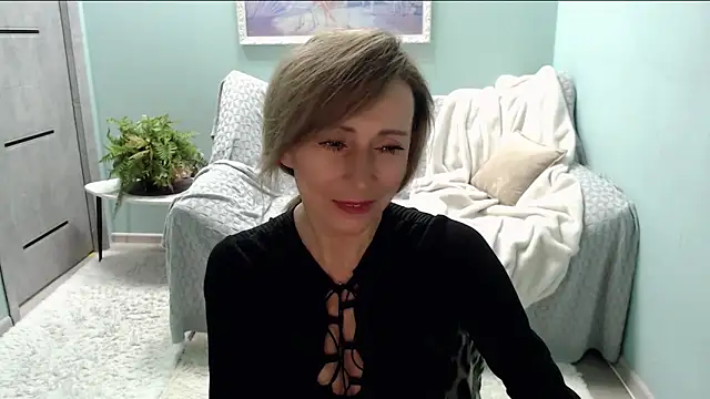 Snapshot of HornyMilf_777 chatting on March 15, 2025, 6:36 am HornyMilf 777 online show from March 15, 2025, 6:36 am
