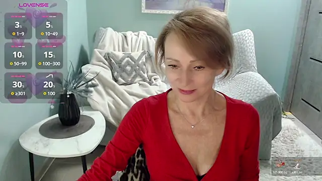 Snapshot of HornyMilf_777 chatting on September 15, 2025, 5:08 am HornyMilf 777 online show from September 15, 2025, 5:08 am