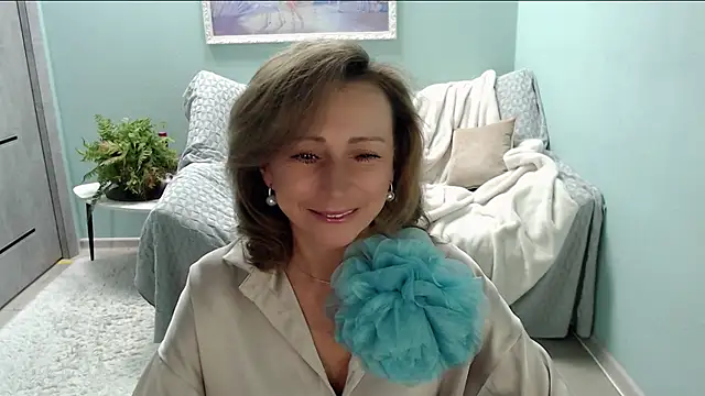 Snapshot of HornyMilf_777 chatting on March 17, 2025, 5:12 am HornyMilf 777 online show from March 17, 2025, 5:12 am