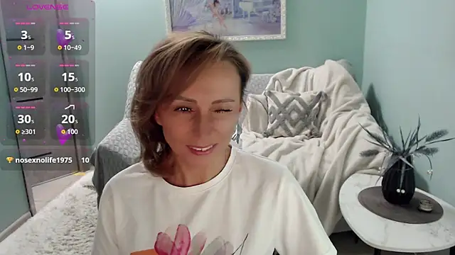 Snapshot of HornyMilf_777 chatting on October 12, 2025, 6:48 am HornyMilf 777 online show from October 12, 2025, 6:48 am