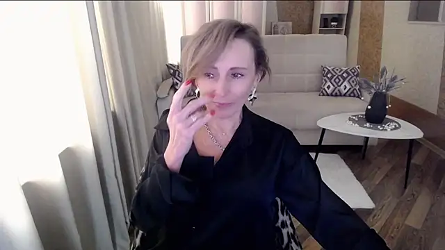 Snapshot of HornyMilf_777 chatting on February 28, 2025, 8:31 am HornyMilf 777 online show from February 28, 2025, 8:31 am