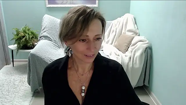 Snapshot of HornyMilf_777 chatting on March 14, 2025, 9:24 am HornyMilf 777 online show from March 14, 2025, 9:24 am