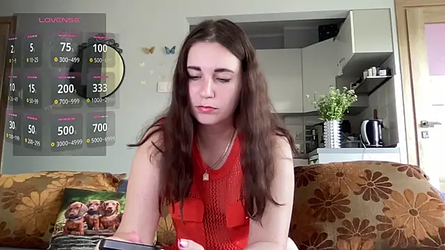 Snapshot of Teylor_Love chatting on June 23, 2026, 1:53 pm Teylor Love online show from June 23, 2026, 1:53 pm