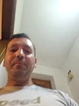 florin421 online show from April 28, 2026, 9:24 am