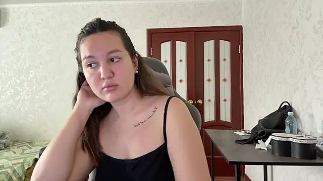 Snapshot of Nelly_Fischer chatting on May 29, 2026, 9:37 am Nelly Fischer online show from May 29, 2026, 9:37 am