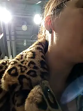 Snapshot of Ulyana72882 chatting on January 14, 2025, 12:14 pm Ulyana72882 online show from January 14, 2025, 12:14 pm