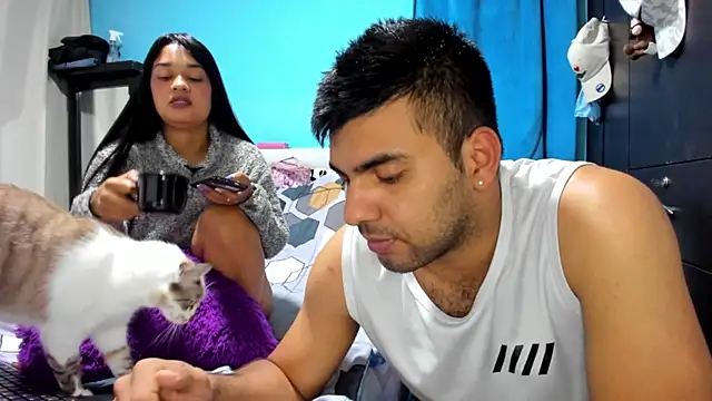 2ScarletandRyan8 online show from June 26, 2026, 9:04 am