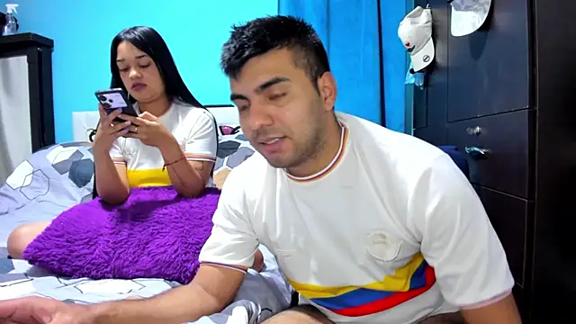 2ScarletandRyan8 online show from June 24, 2026, 10:58 am