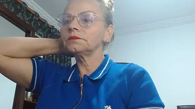 asleycavta online show from December 18, 2025, 2:49 am