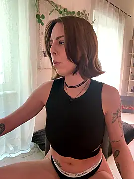 Mia Railey online show from January 9, 2026, 2:13 pm