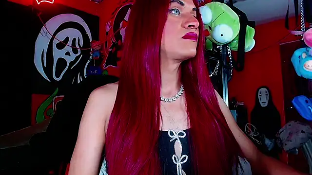 Snapshot of HugeDanex chatting on June 18, 2026, 8:47 pm HugeDanex online show from June 18, 2026, 8:47 pm