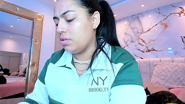 kiana cream online show from March 19, 2026, 11:54 am